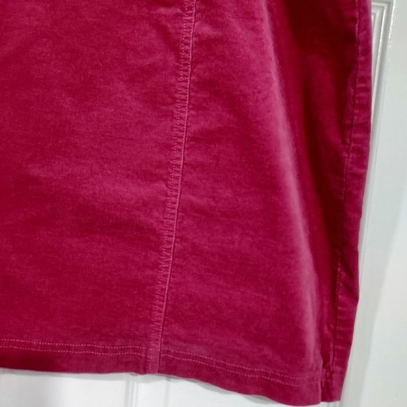 Forever 21 + Raspberry Pink Corduroy Mini Skirt in Size 2X - Picture 5 of 10